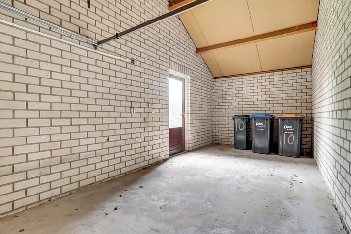 Photo 25 of Marskramer 10