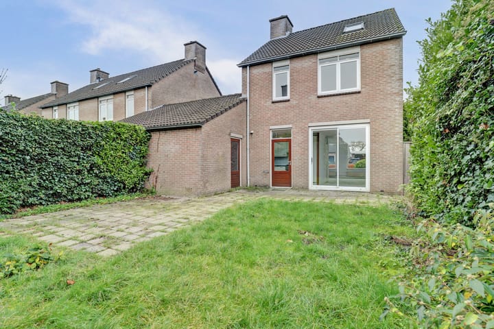 Photo 27 of Marskramer 10