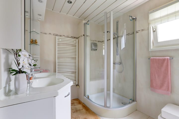 Photo 23 of Ring 38-A