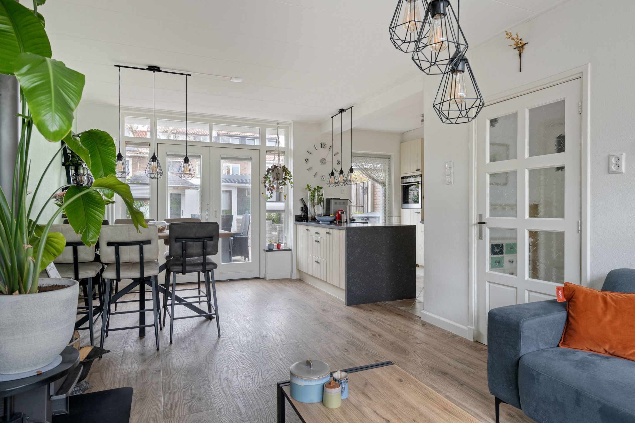 Foto 12 van Charlotte de Bourbonstraat 12