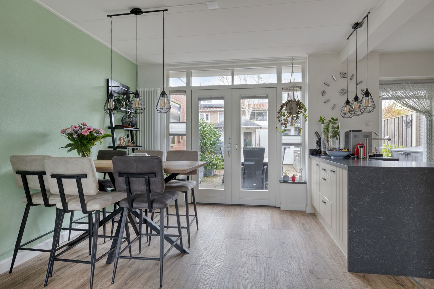 Foto 14 van Charlotte de Bourbonstraat 12