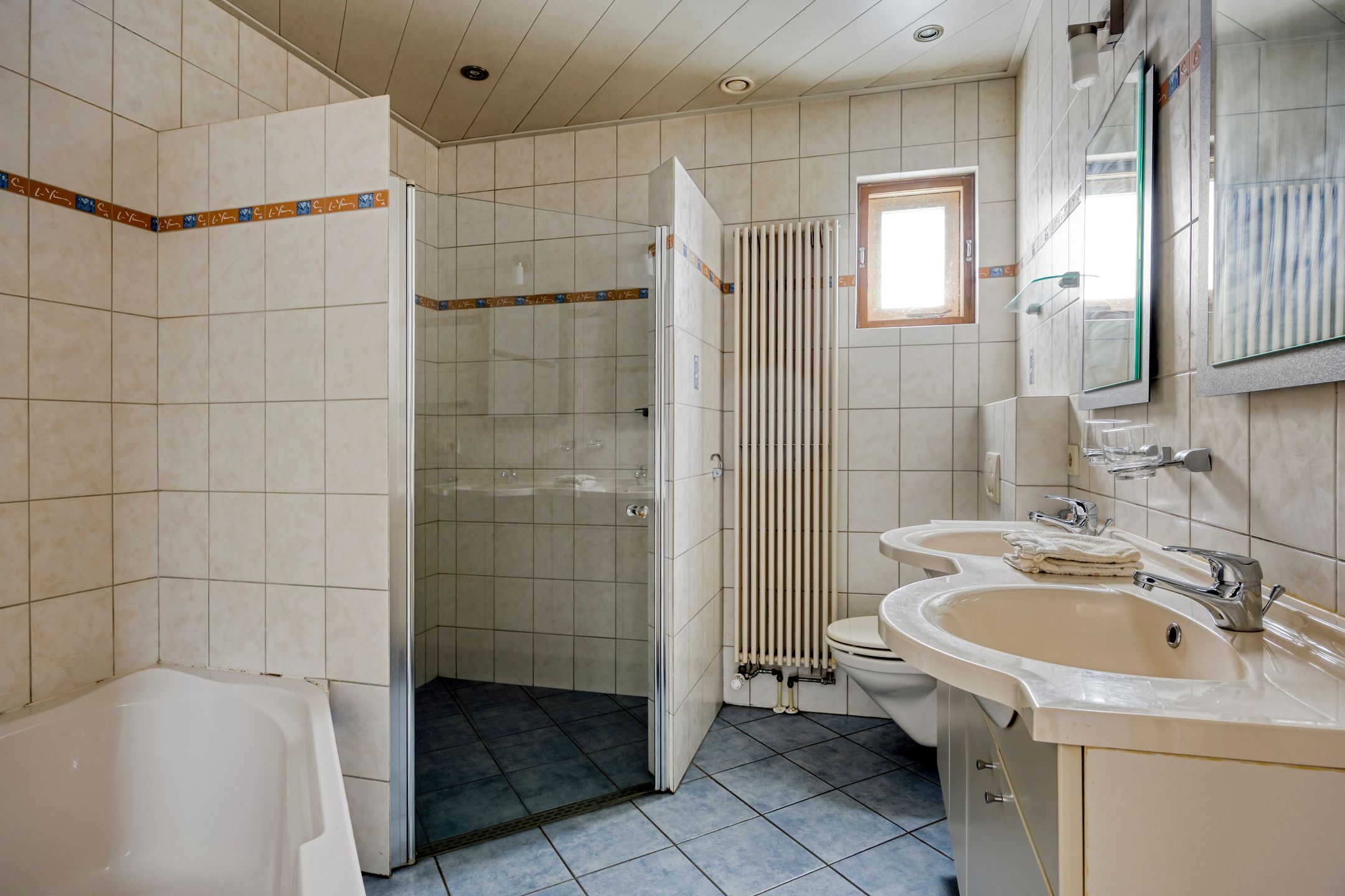 Foto 9 van Dorpstraat 100