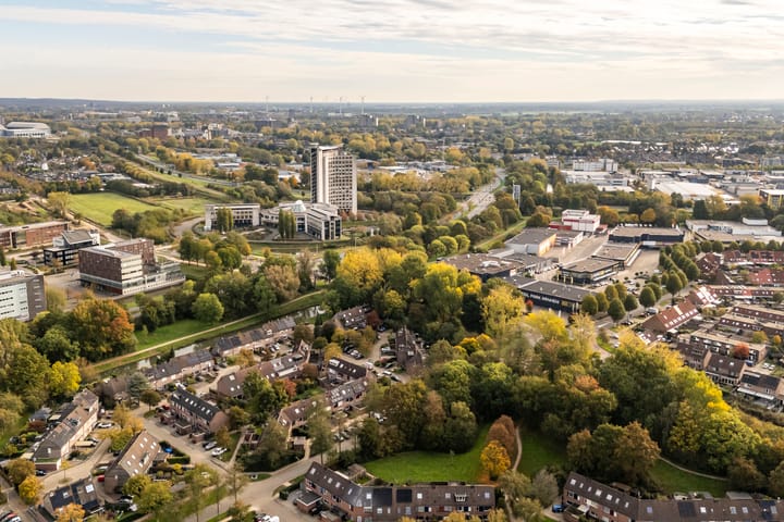 Photo 3 of Helmondstraat 28