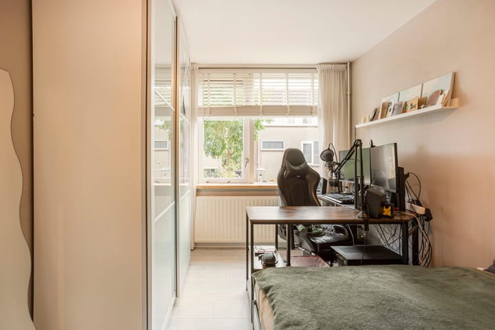 Foto 14 van Helmondstraat 28