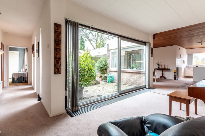 Photo 11 of Emdenmeen 66