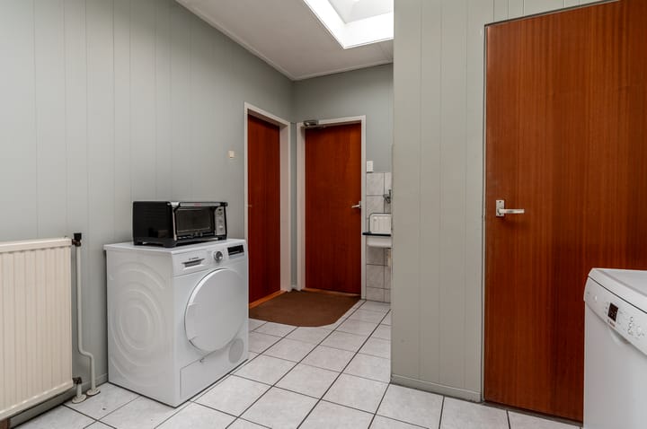 Photo 35 of Emdenmeen 66