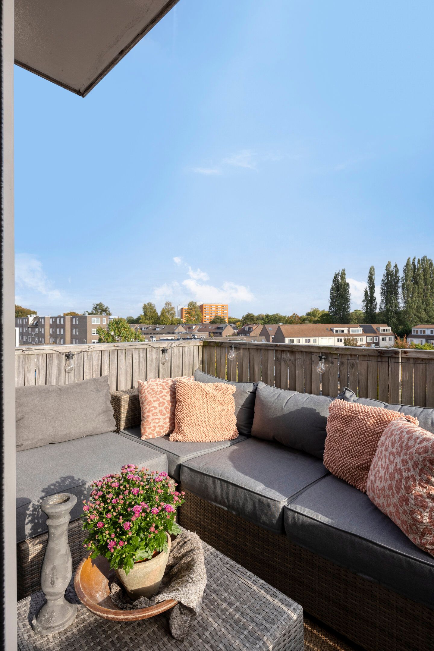 Photo 27 of Kopspoor 83