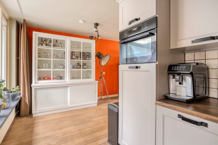 Photo 12 of Plevierstraat 8