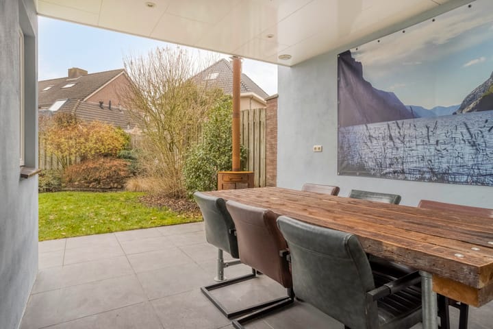 Photo 16 of Plevierstraat 8