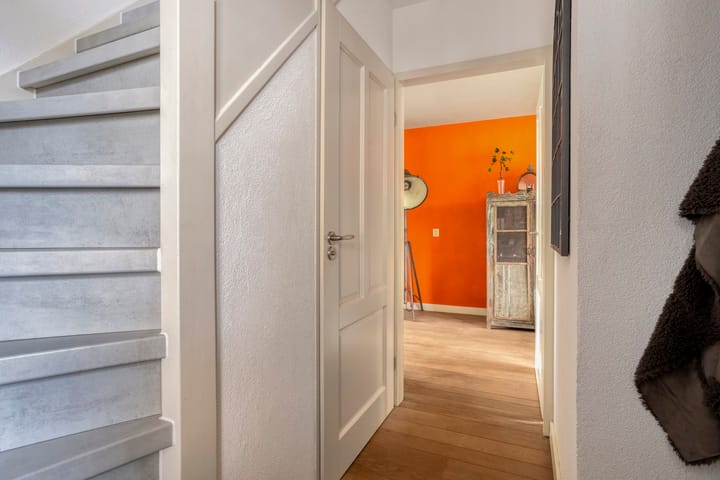 Photo 2 of Plevierstraat 8