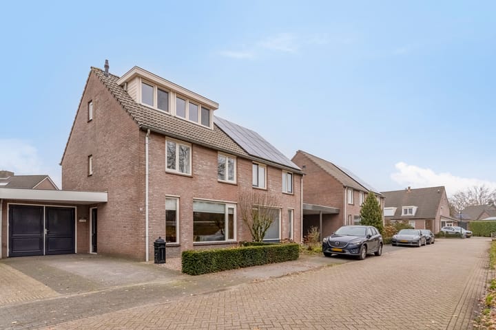 Photo 41 of Plevierstraat 8