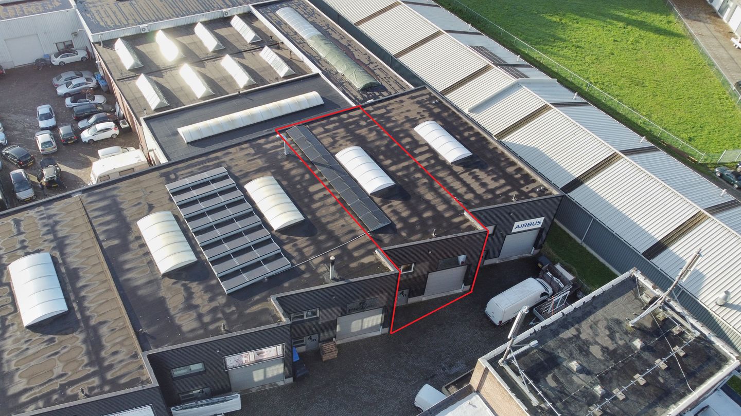 View photo 2 of Nievelsteenstraat 4-N