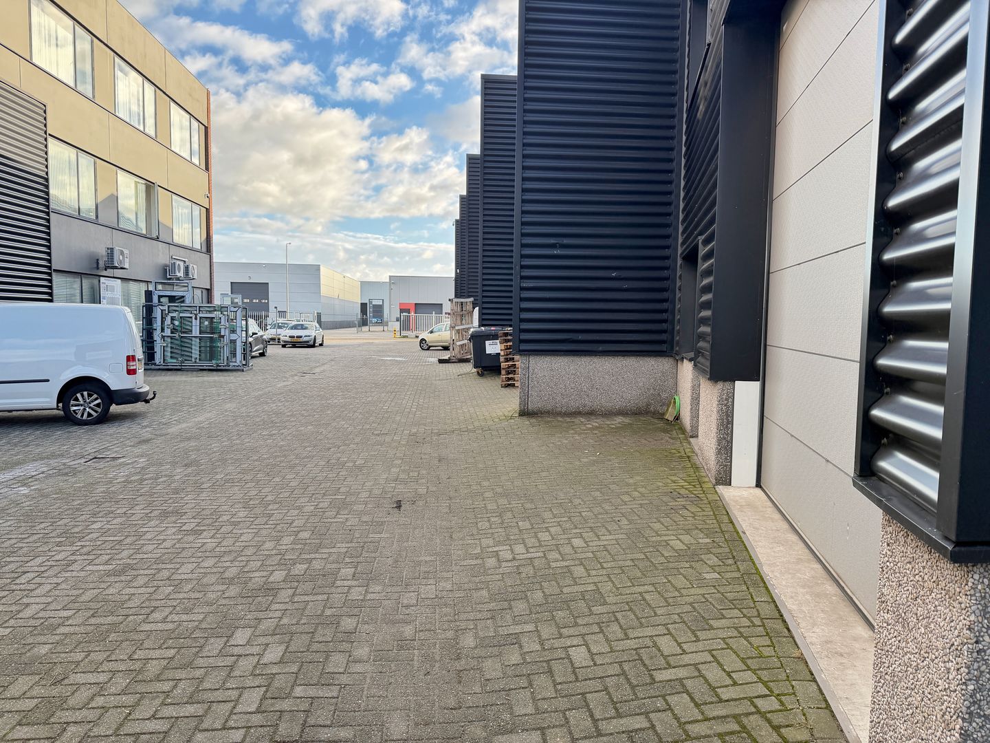 View photo 5 of Nievelsteenstraat 4-N