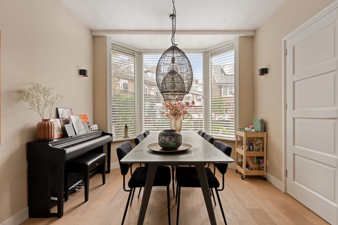 Photo 8 of Van der Waalsstraat 66