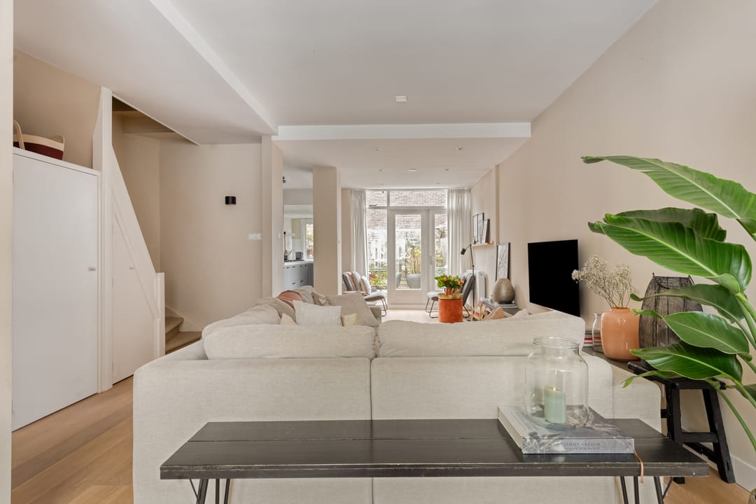 Photo 11 of Van der Waalsstraat 66