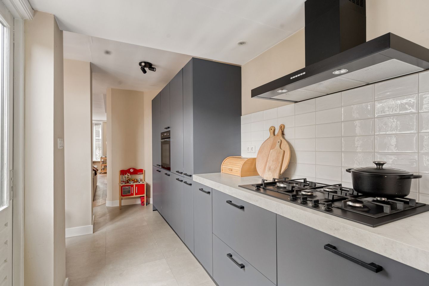 Photo 19 of Van der Waalsstraat 66