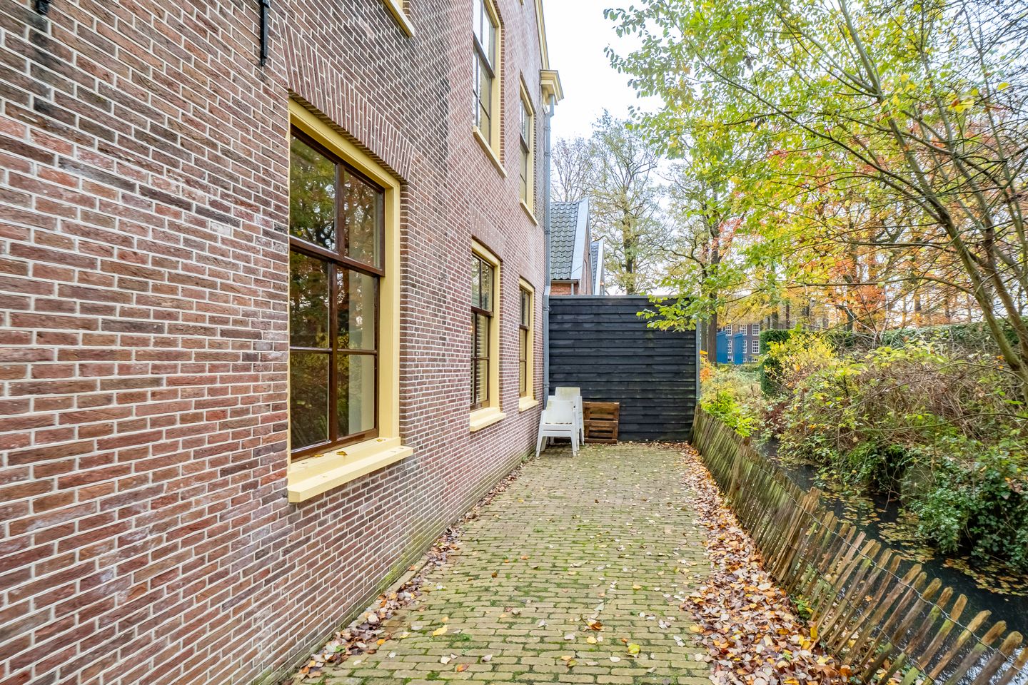 Bekijk foto 2 van Lageweg 35