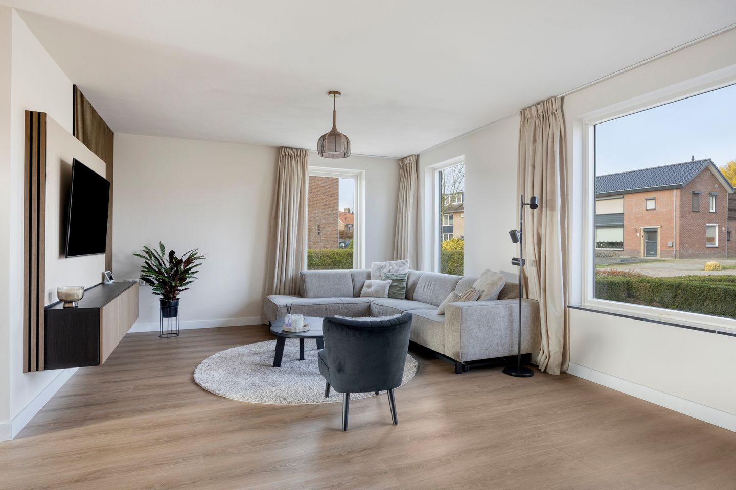 Photo 14 of Wilhelminastraat 18