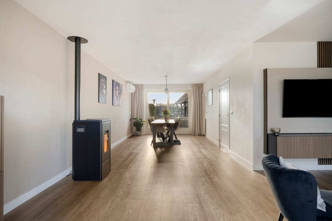 Photo 16 of Wilhelminastraat 18