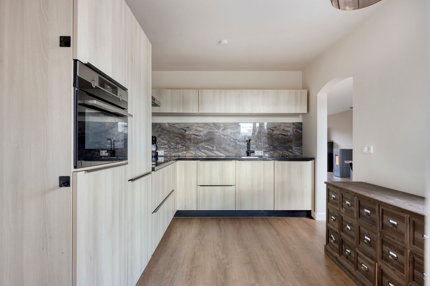 Photo 20 of Wilhelminastraat 18