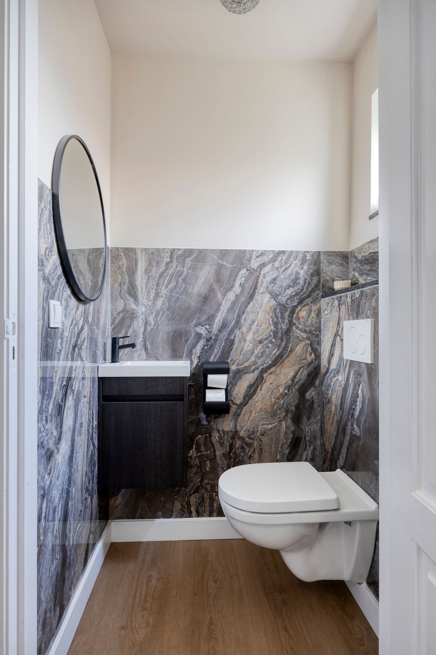 Photo 9 of Wilhelminastraat 18