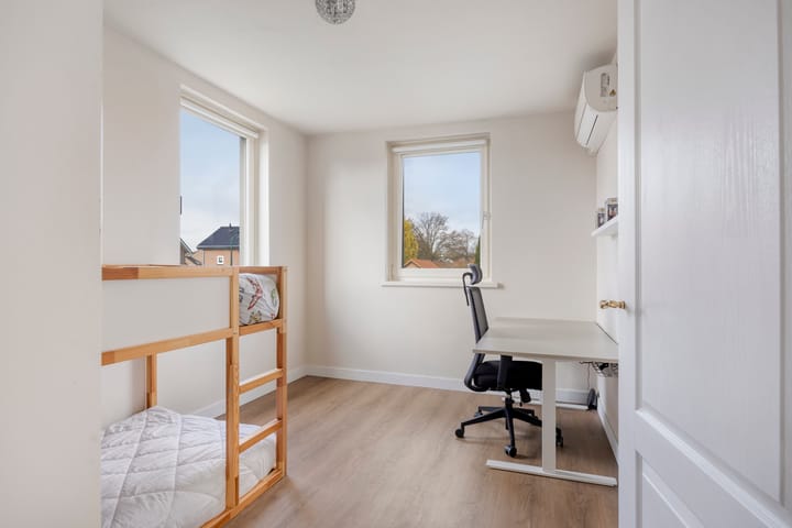 Photo 38 of Wilhelminastraat 18