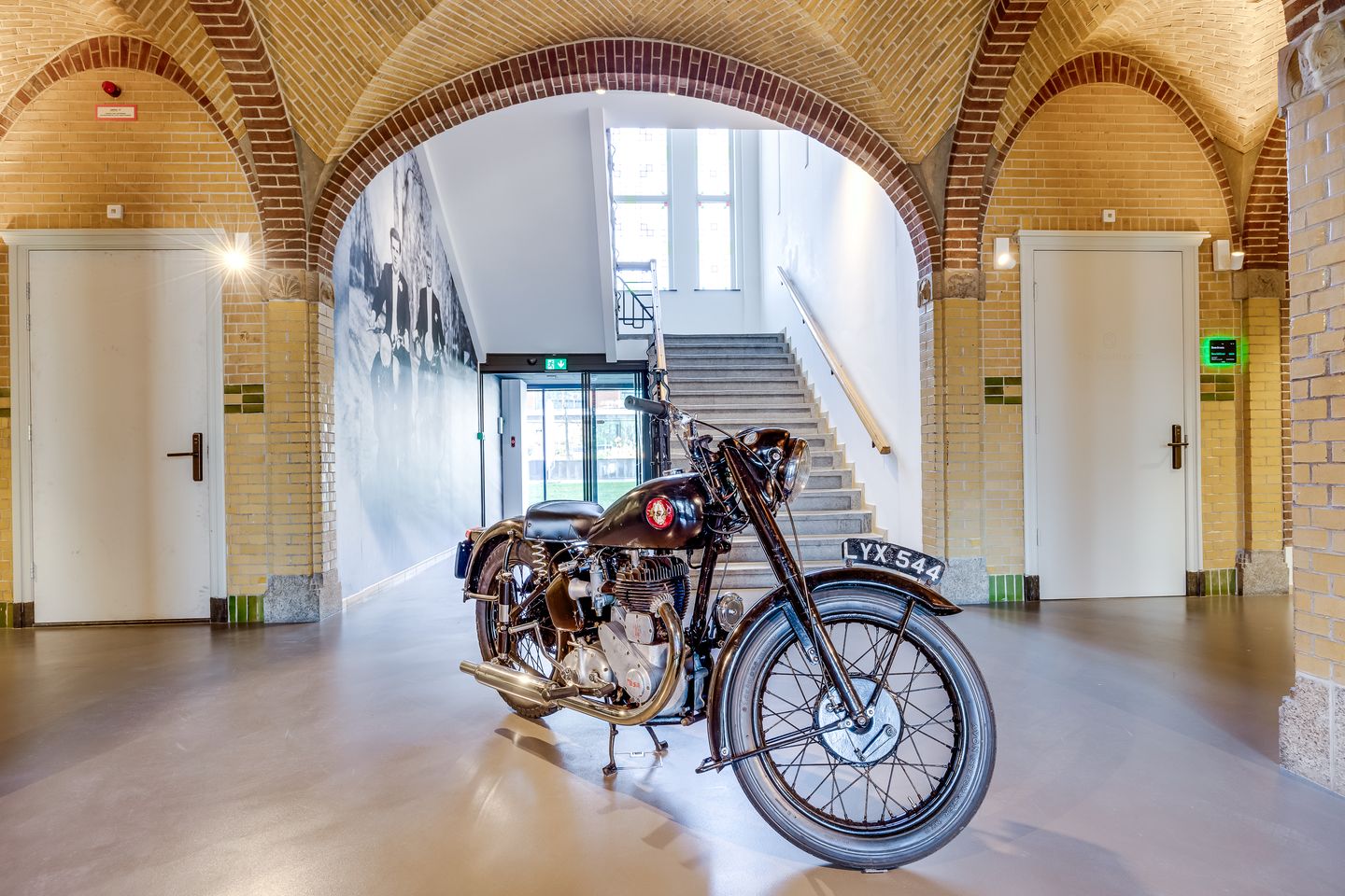 View photo 3 of Lage Naarderweg 45-47