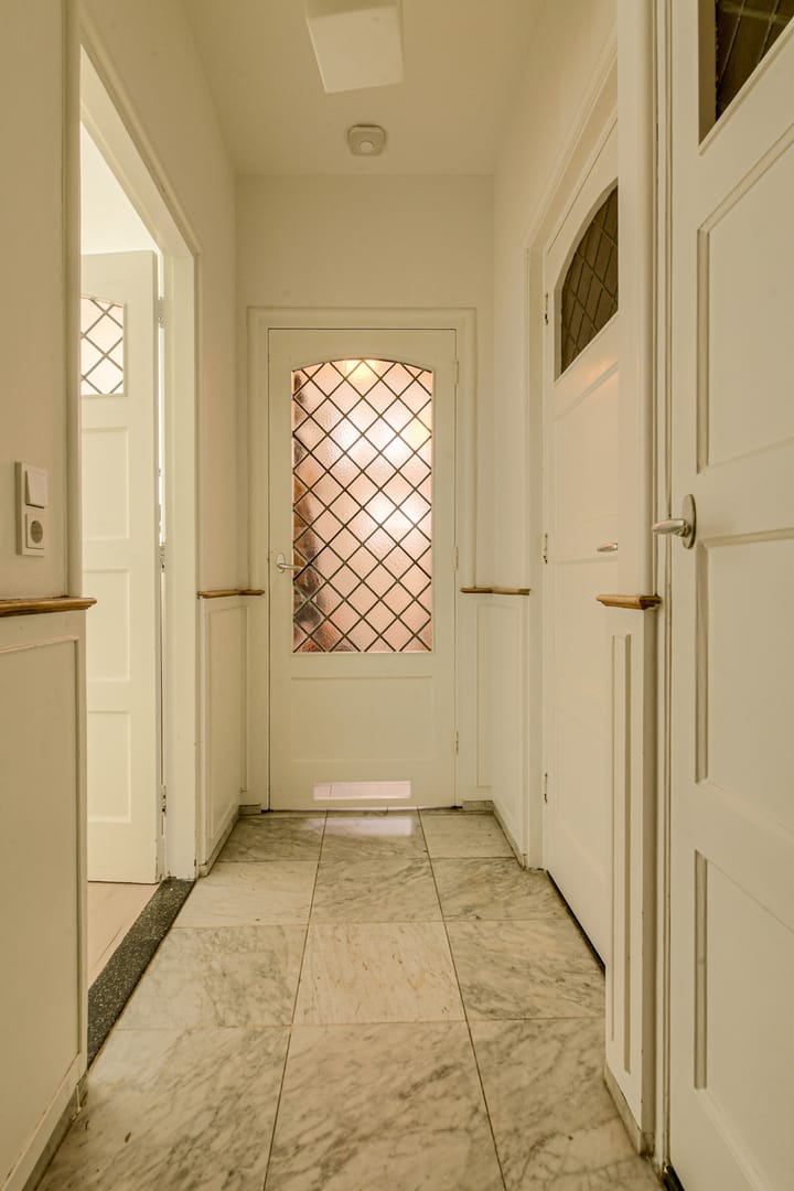 Photo 11 of Prins Hendrikstraat 31