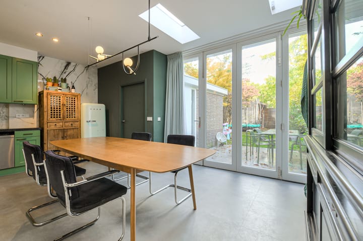 Photo 13 of Prins Hendrikstraat 31