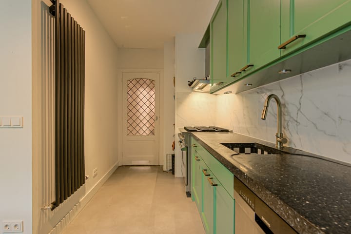 Photo 16 of Prins Hendrikstraat 31