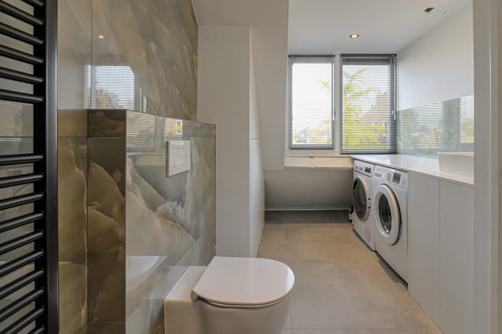 Photo 33 of Prins Hendrikstraat 31