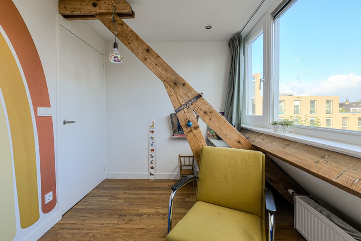 Photo 40 of Prins Hendrikstraat 31