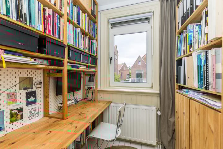 Foto 47 van Sint Liduinastraat 102-B