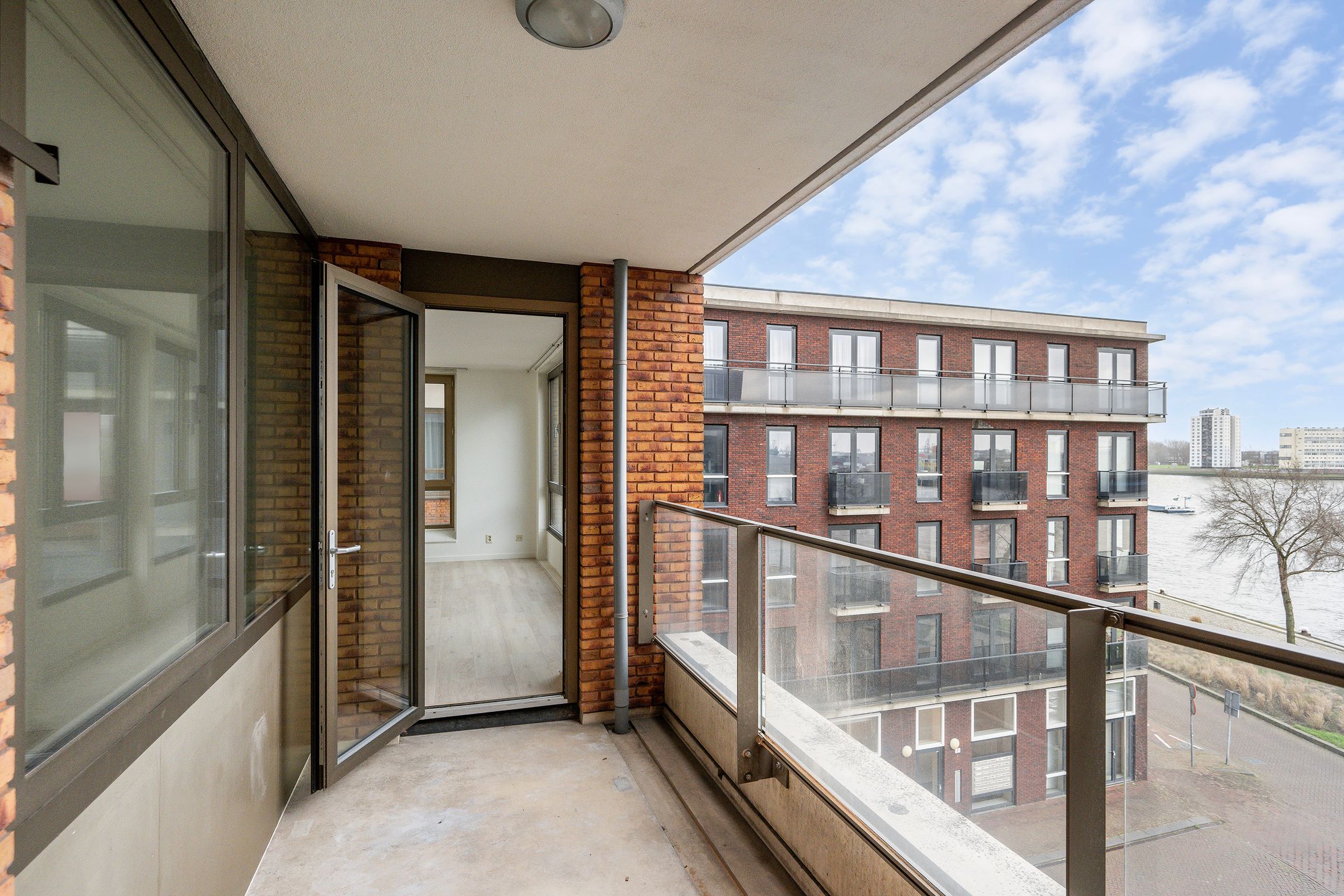 Foto 12 van Loods Holland 21