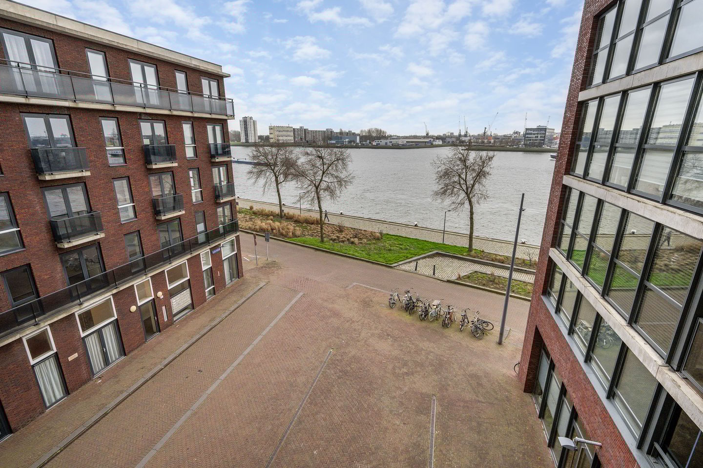 Foto 14 van Loods Holland 21