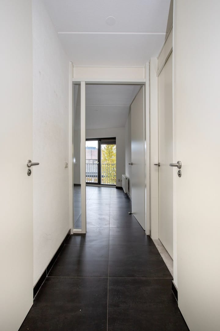 Photo 8 of van Kinsbergenstraat 2-02