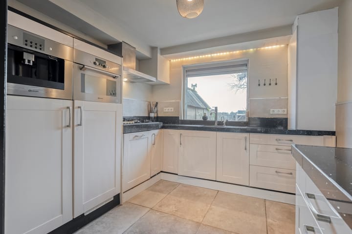 Foto 9 van Bornsestraat 352-A