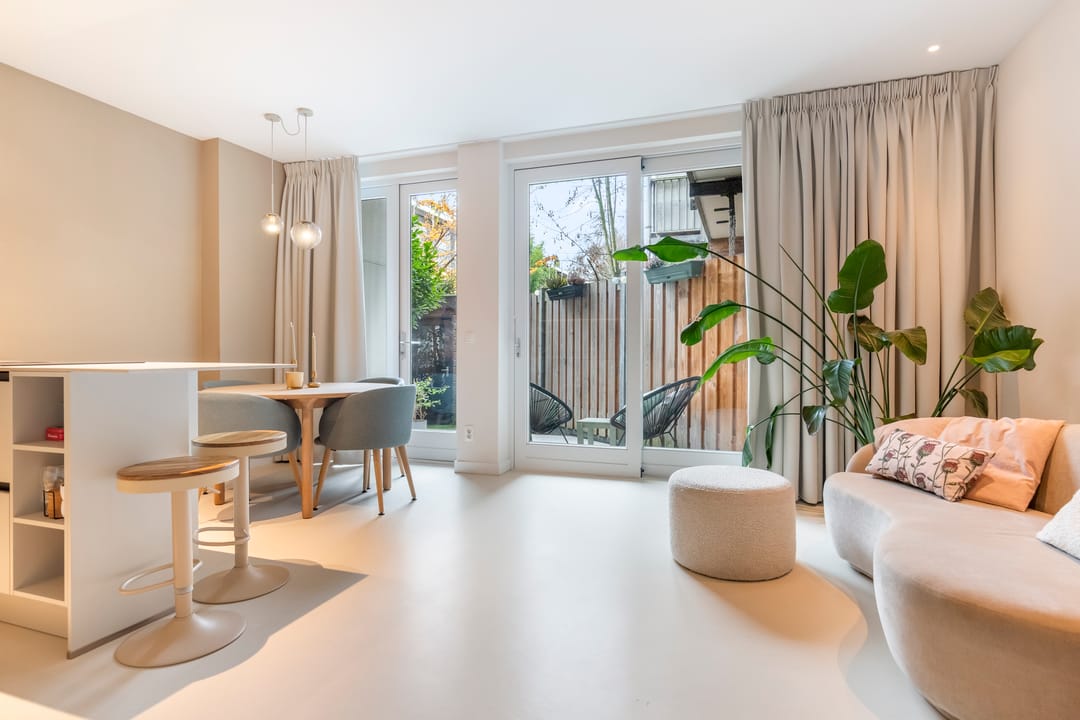 Photo 13 of Vogelenzangstraat 21-H