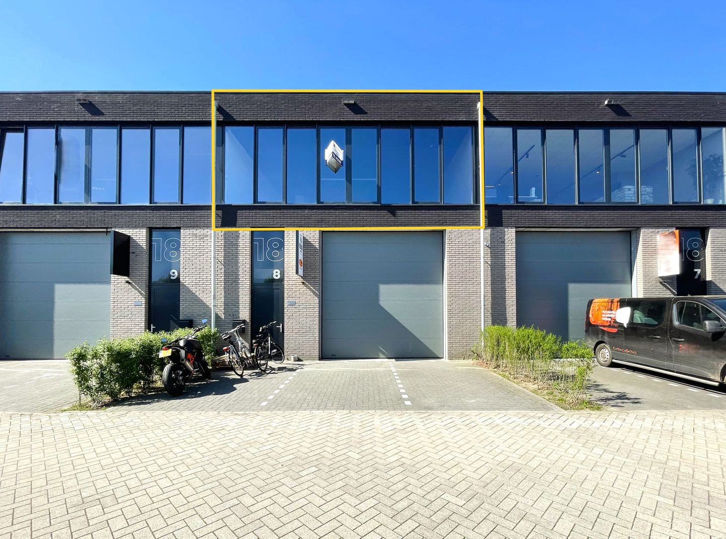 Bekijk foto 2 van Celsiusstraat 18-8