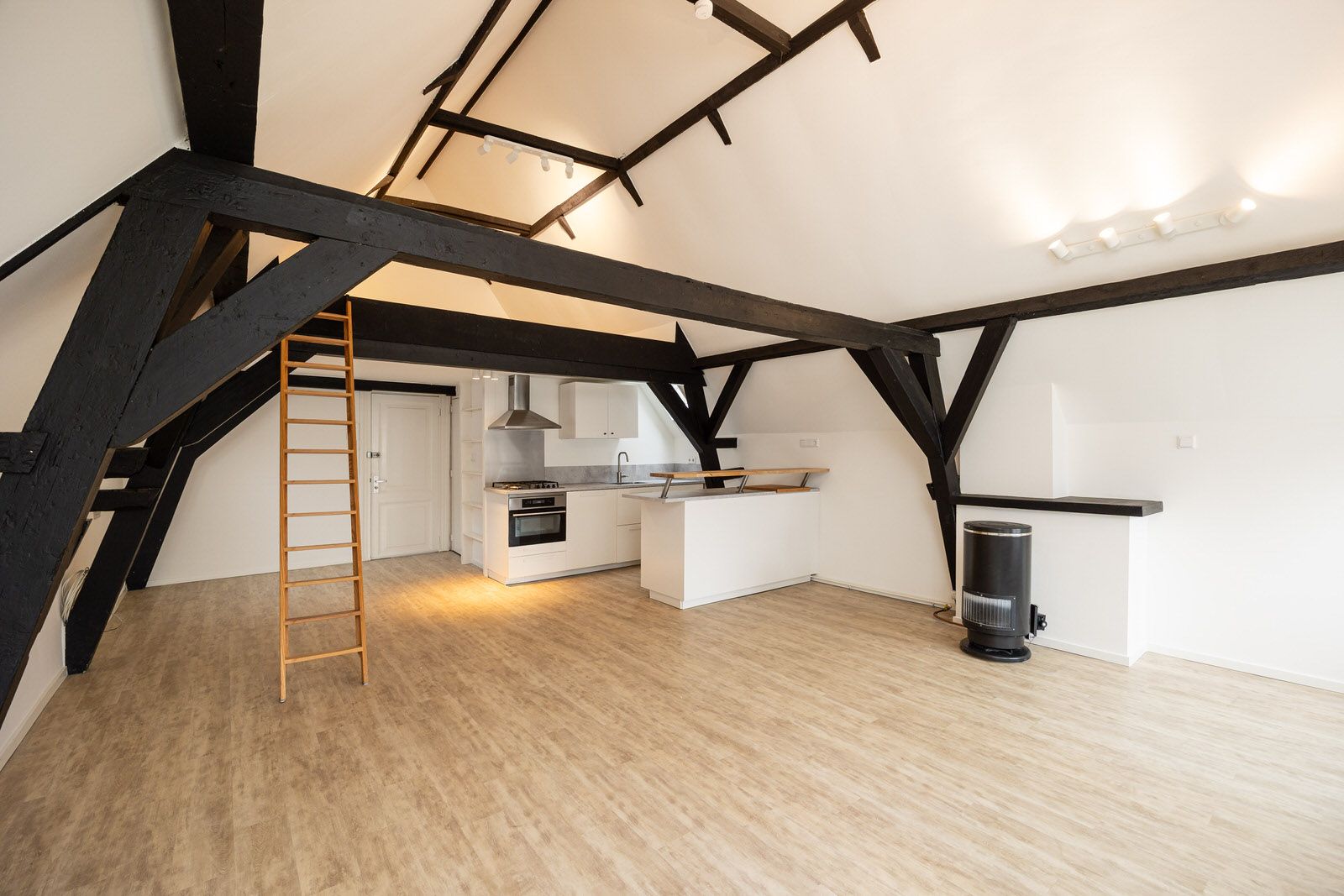 Photo 18 of Hinthamerstraat 174-C