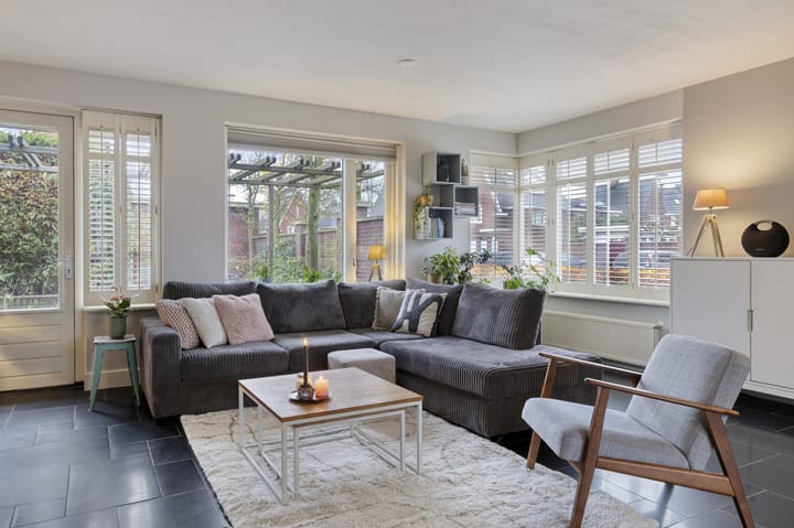 Photo 9 of Varsseveldstraat 17