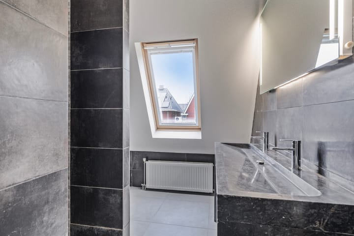 Photo 24 of Varsseveldstraat 17