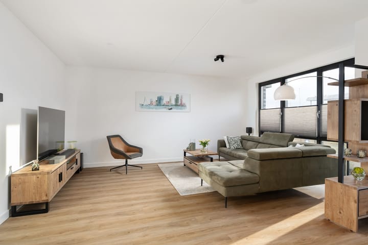 Photo 8 of Spuifront 1-C