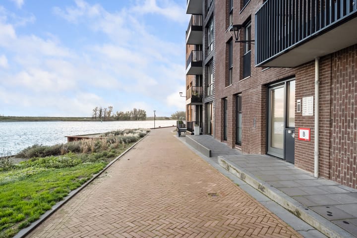 Photo 27 of Spuifront 1-C