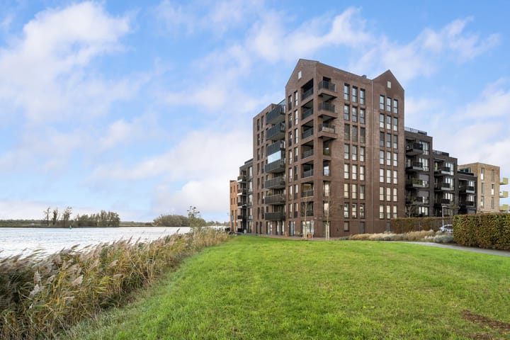 Photo 32 of Spuifront 1-C