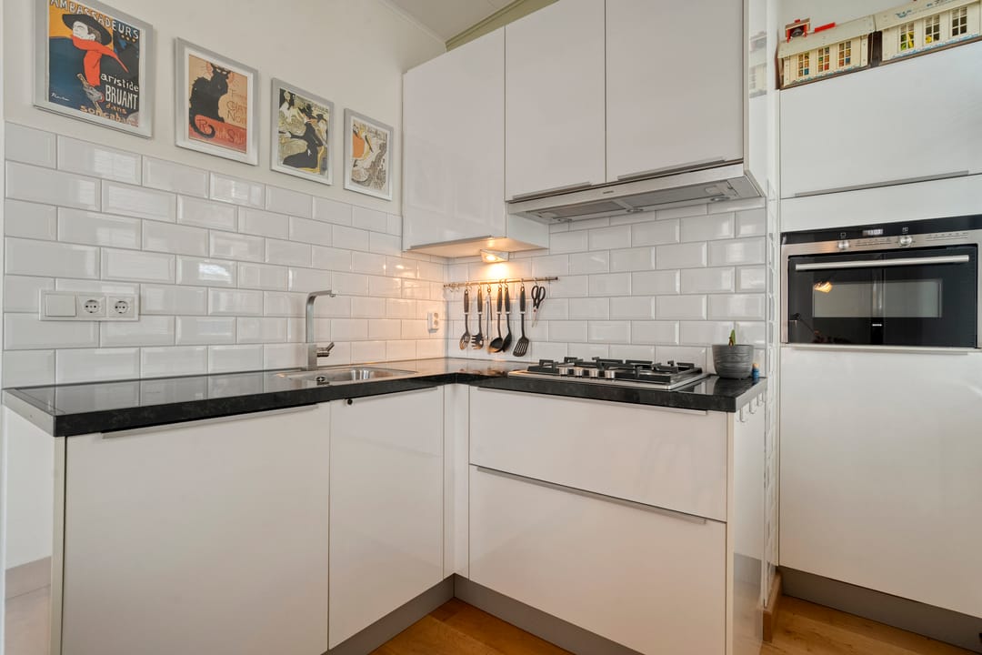 Photo 11 of Wolweverstraat 24