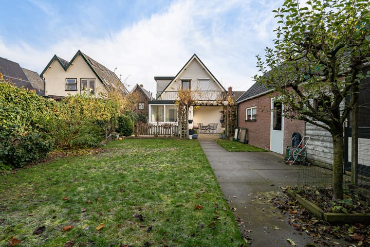 Photo 16 of Tienwoningenweg 18