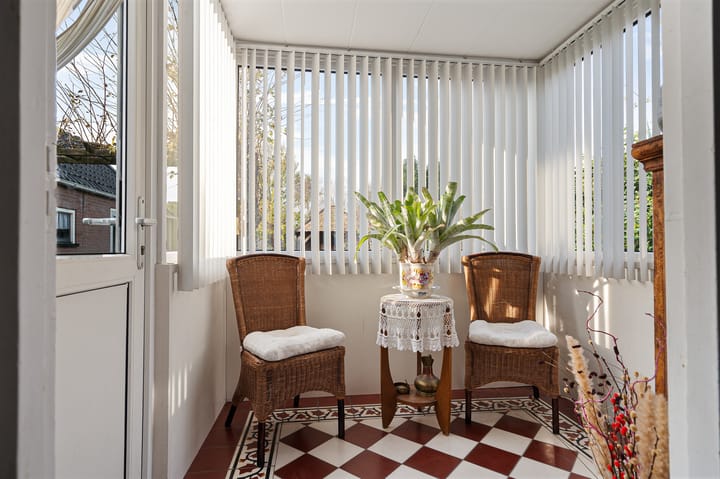 Photo 40 of Tienwoningenweg 18