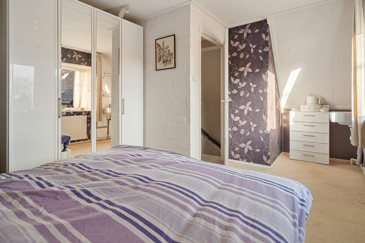 Photo 47 of Tienwoningenweg 18