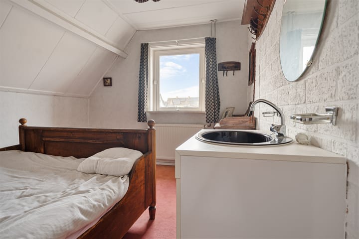 Photo 49 of Tienwoningenweg 18